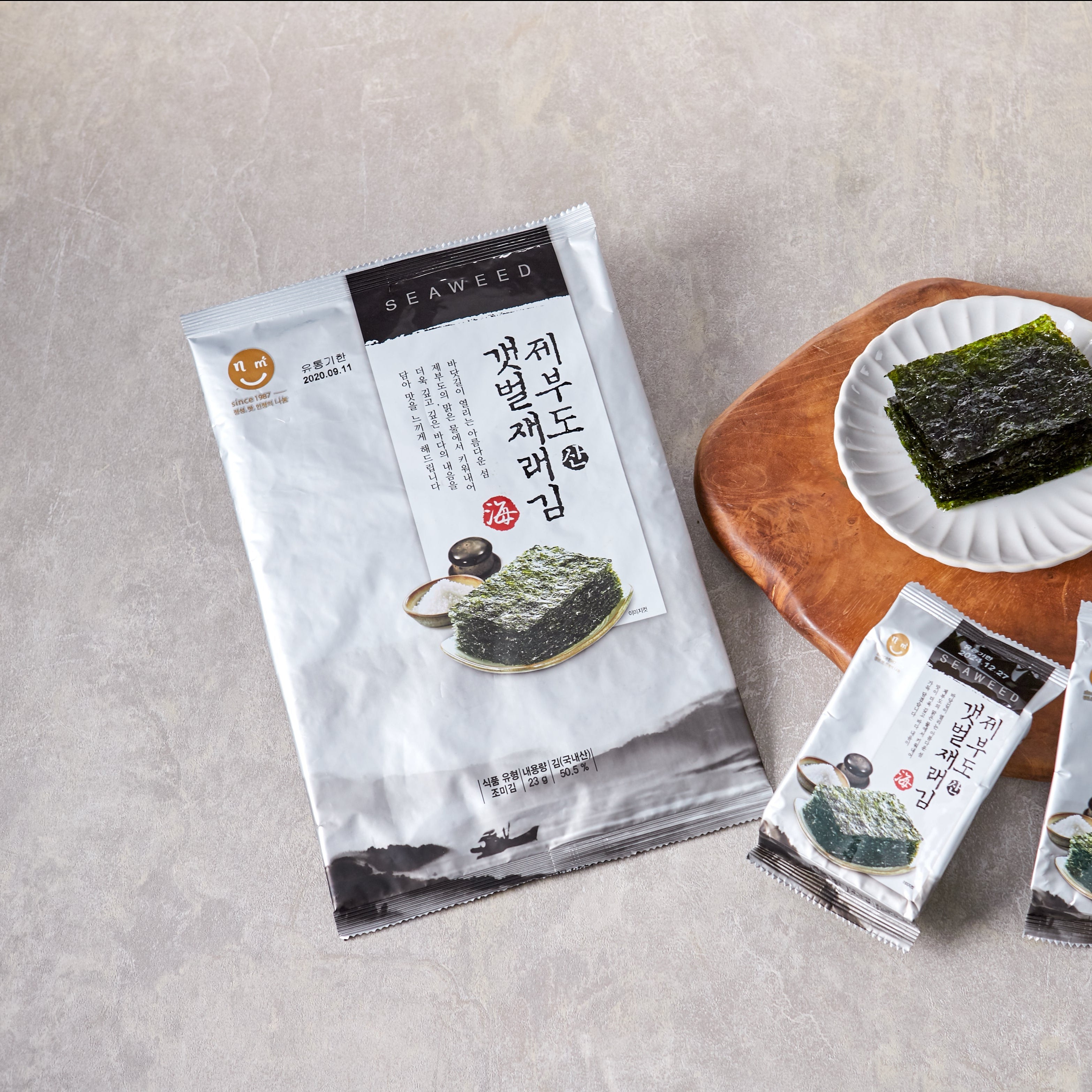CJ 味付け海苔 4g*12 (ポルフィラ・テネラ) / 씨제이 비비고 햇바삭김 재래도시락 김