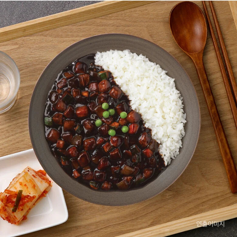 CJ CUP BAHN RICE FRIED JJAJANG 275G*18 / 씨제이 햇반 컵반 볶음짜장 덮밥